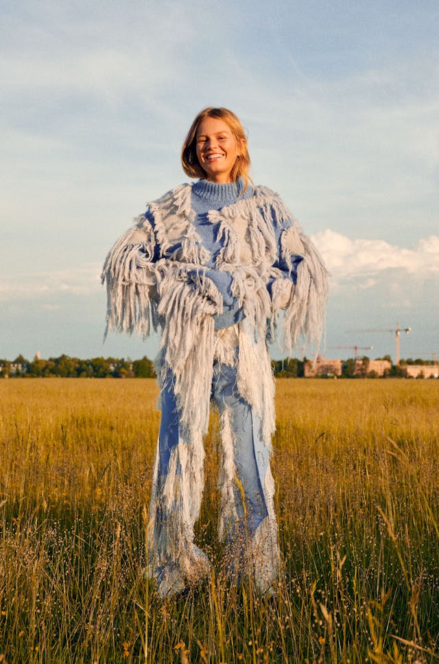 German Vogue Julia Noni 30 1081