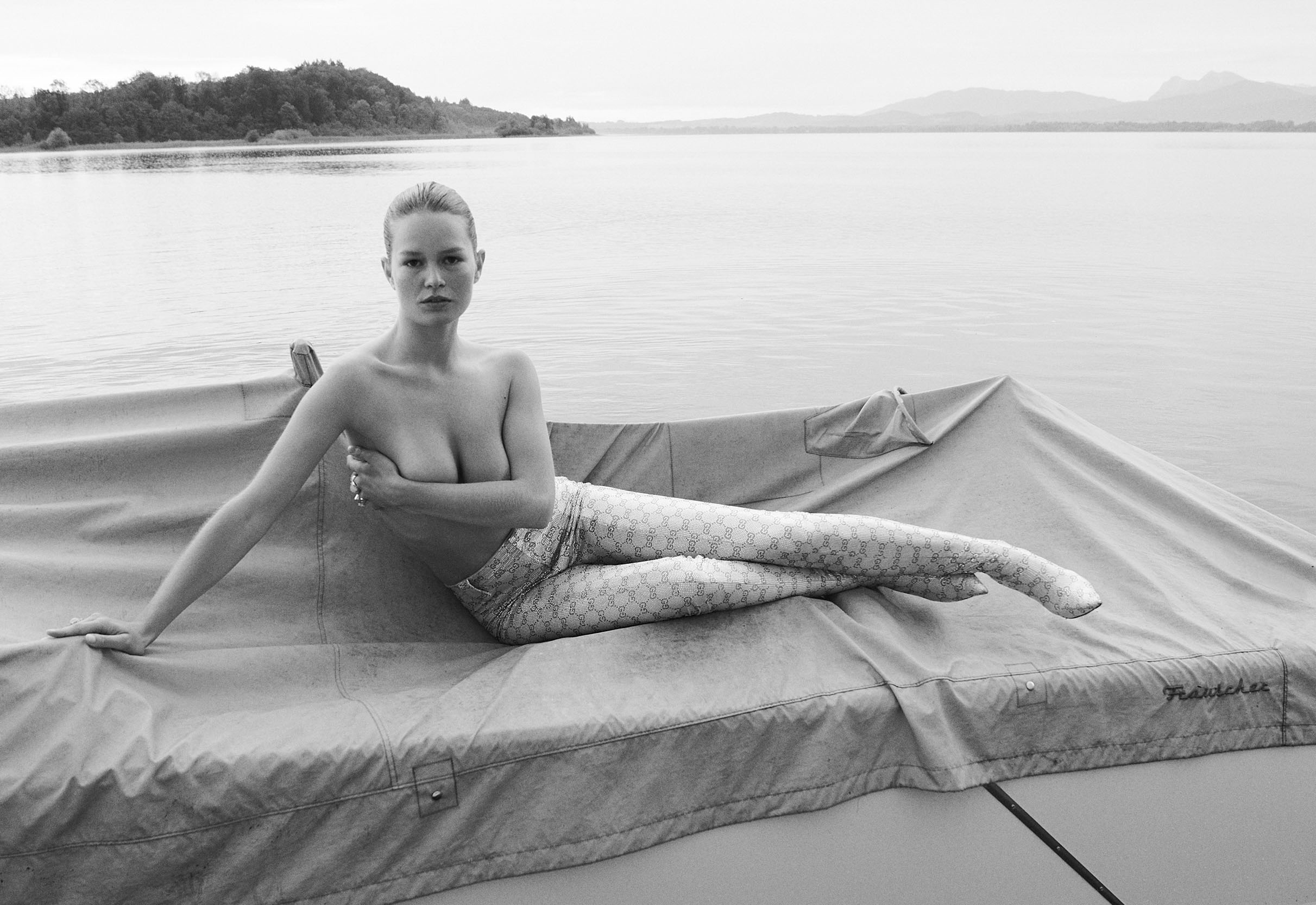 German Vogue Julia Noni 02 0771