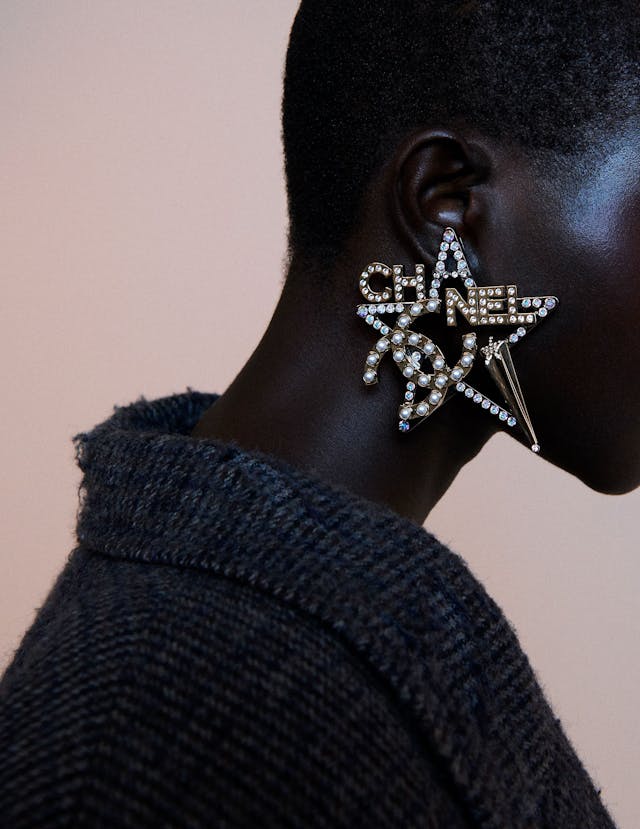 JULIA NONI VOGUE GERMANY 201111 030 210