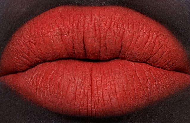 JULIA NONI VOGUE GERMANY 201111 050 018