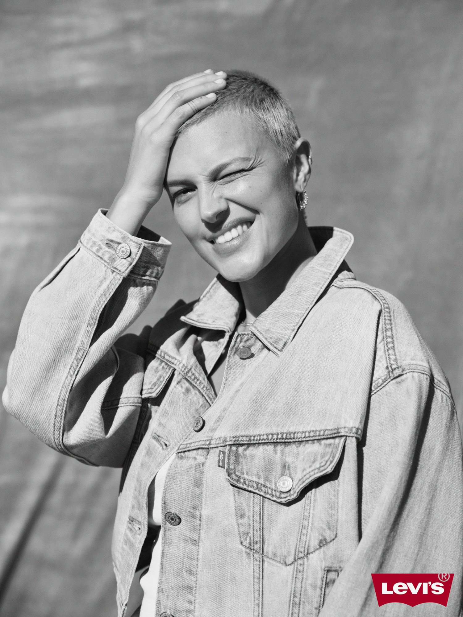 25 H1 D2 OB W 104 0206 bw