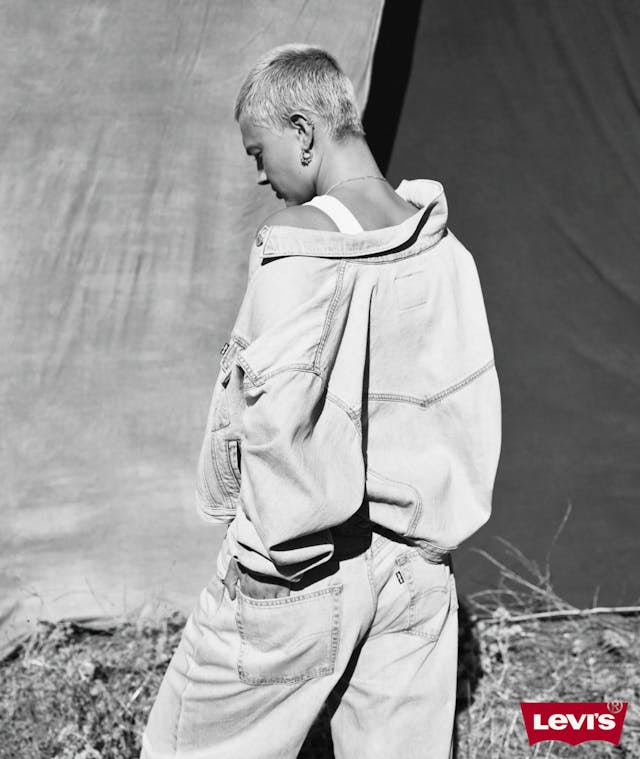 25 H1 D2 OB W 104 0301 bw