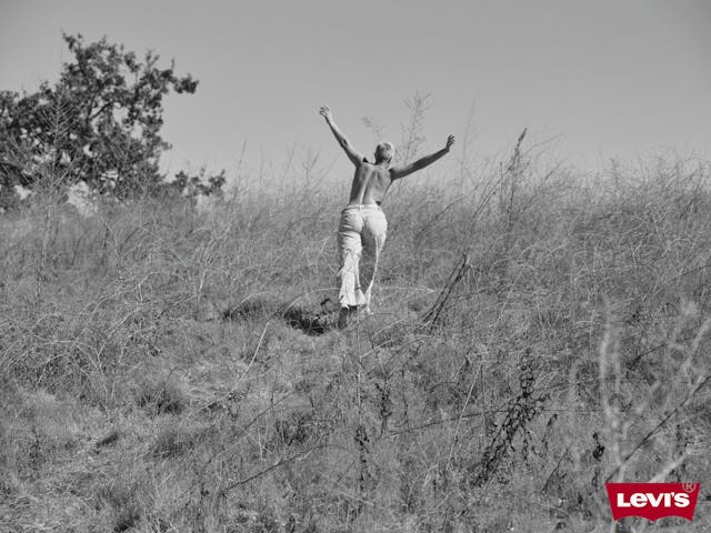 25 H1 D2 OB W 104 B 0055 bw