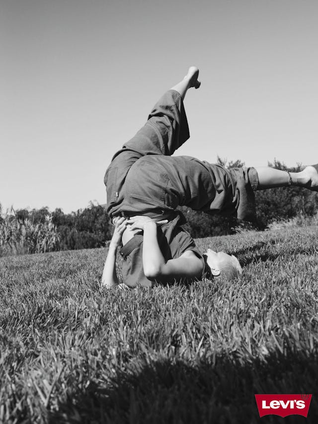 25 H1 D2 OB W 110 0360 bw