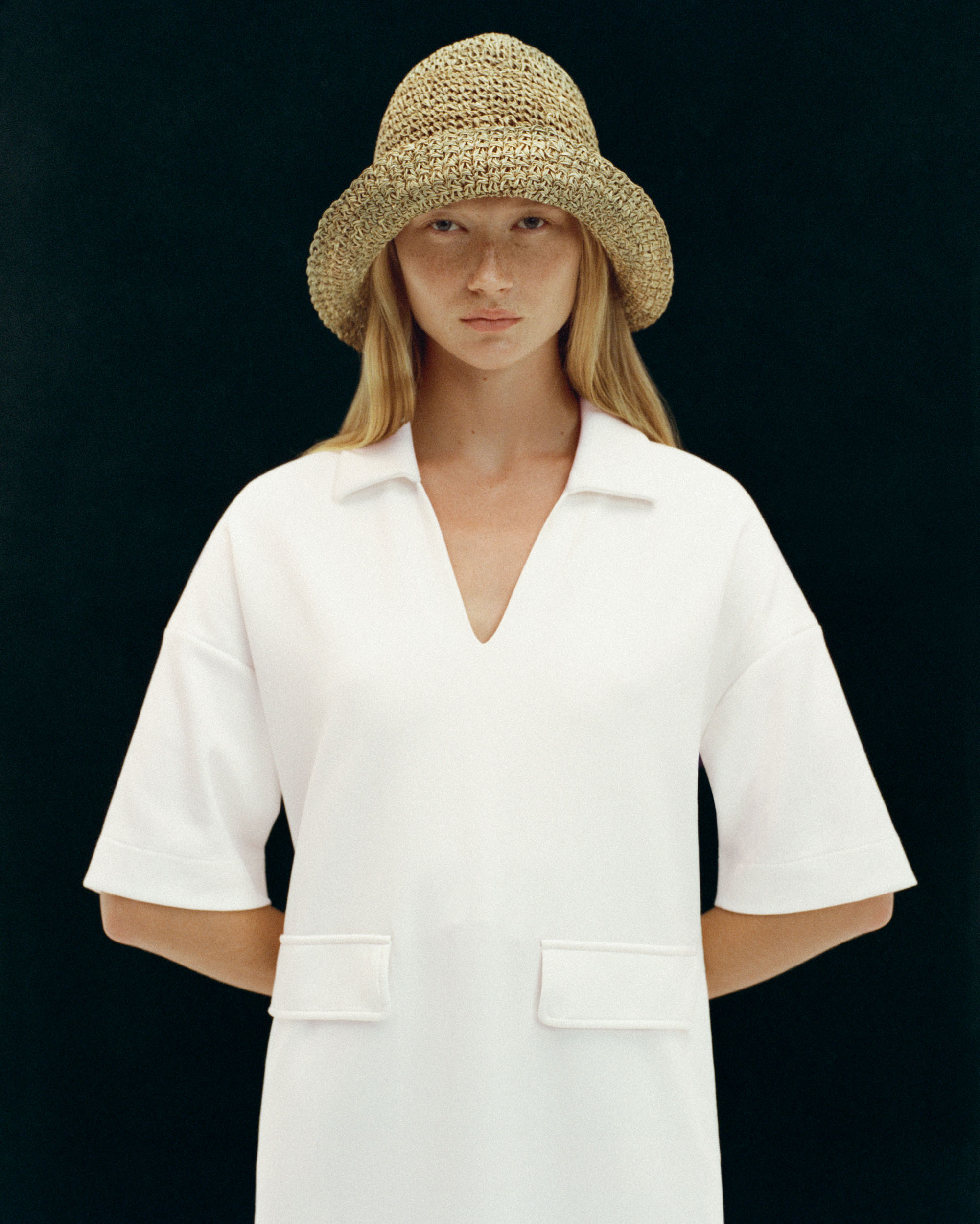 W JN 252 RTW Main WhiteDress look12 V3