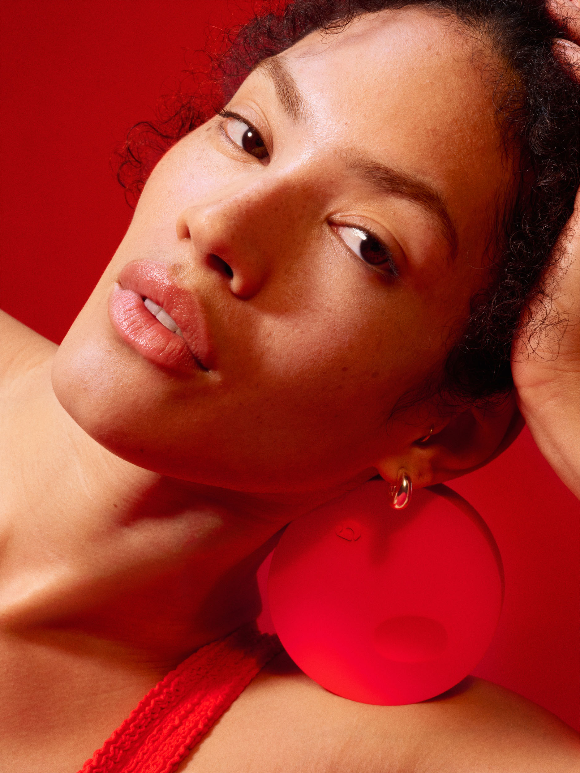 GLOSSIERGL CREME DE YOU 2024 METTE PORTRAIT 230 FINAL