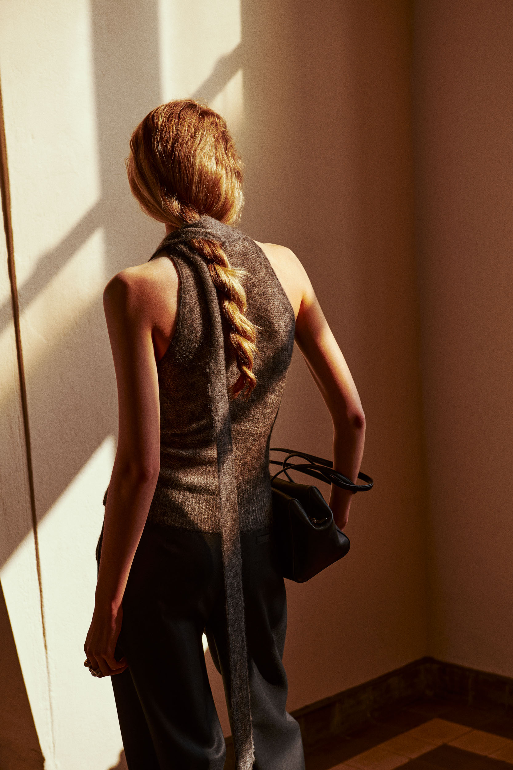 250929 DUTTI 100 020 WOMENA1 FULLRES