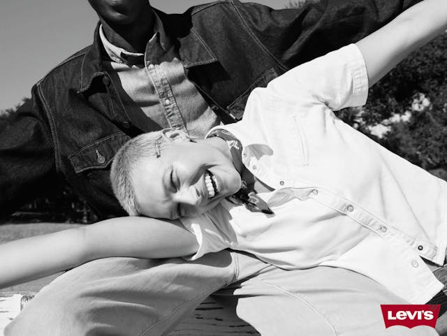 25 H1 D2 OB Group 301 0289 bw