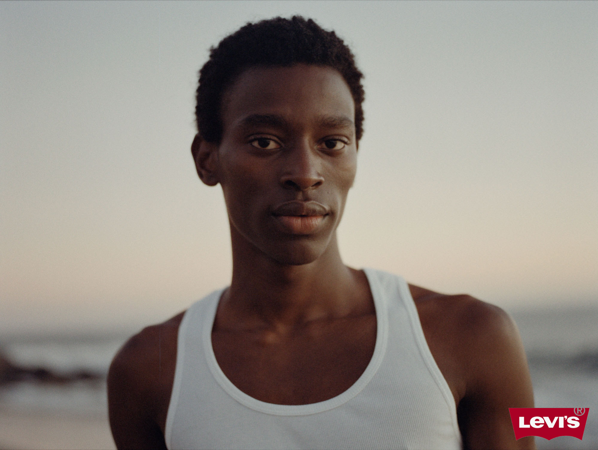 25 H1 D2 OB M 202 27 28 0008