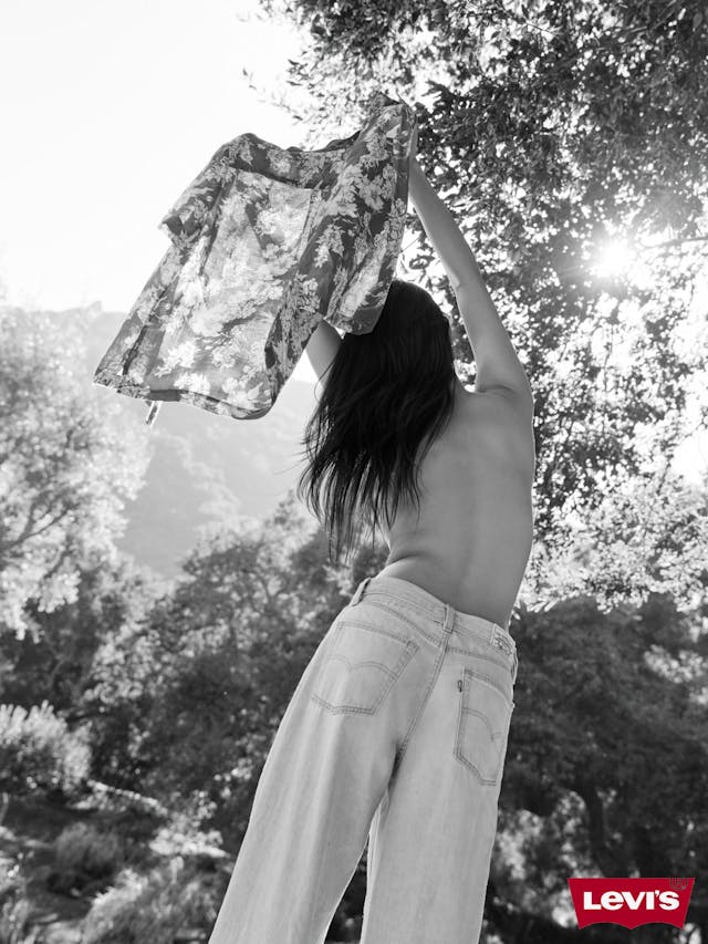 25 H1 D2 OB W 102 0299 bw