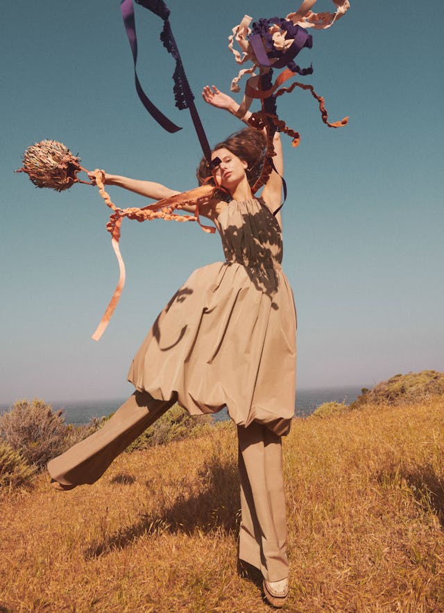 01 techno taffeta khaki 072 full 300dpi