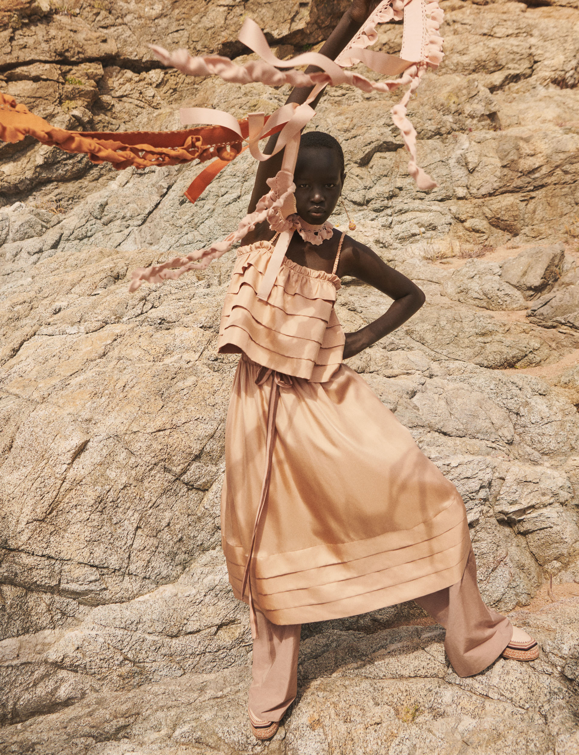 I90YXLCxVlek 09 desi top esmeralda dress solid twill 265 full 300dpi