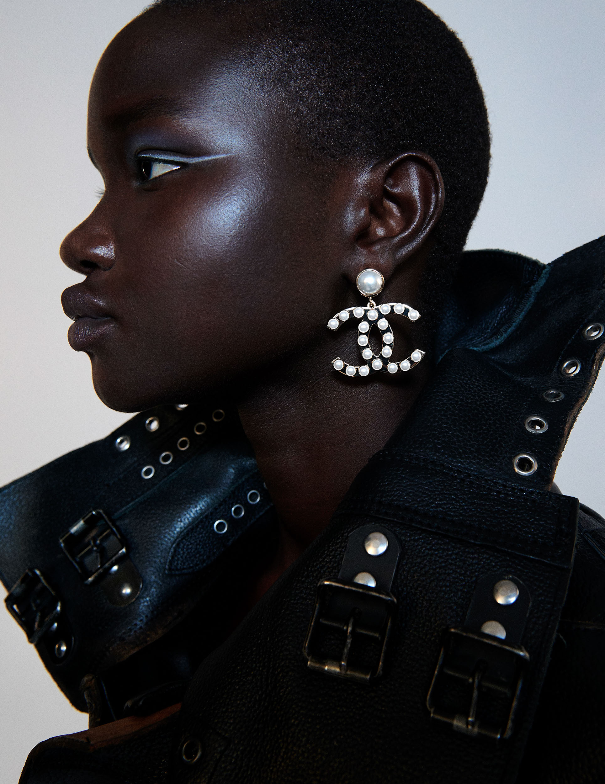 JULIA NONI VOGUE GERMANY 201111 100 274 SP