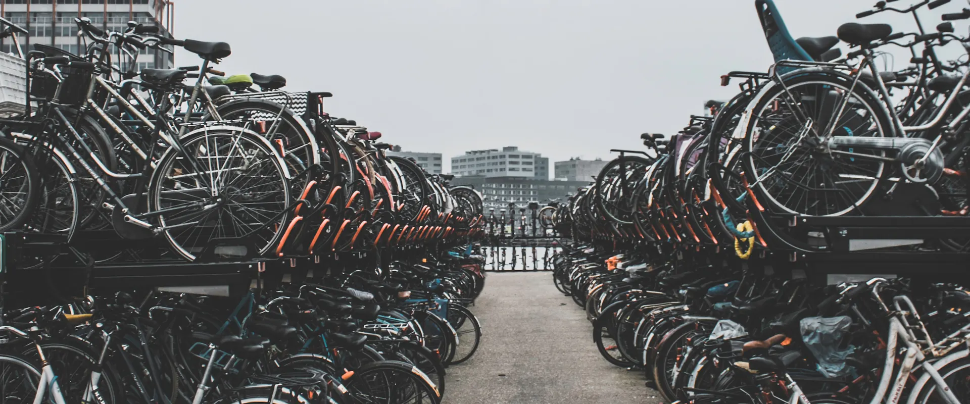 Parcoursup : 10 formations pour t'orienter dans le secteur des transports durables.