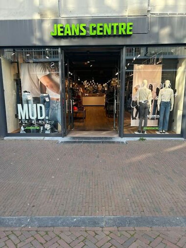 Store image