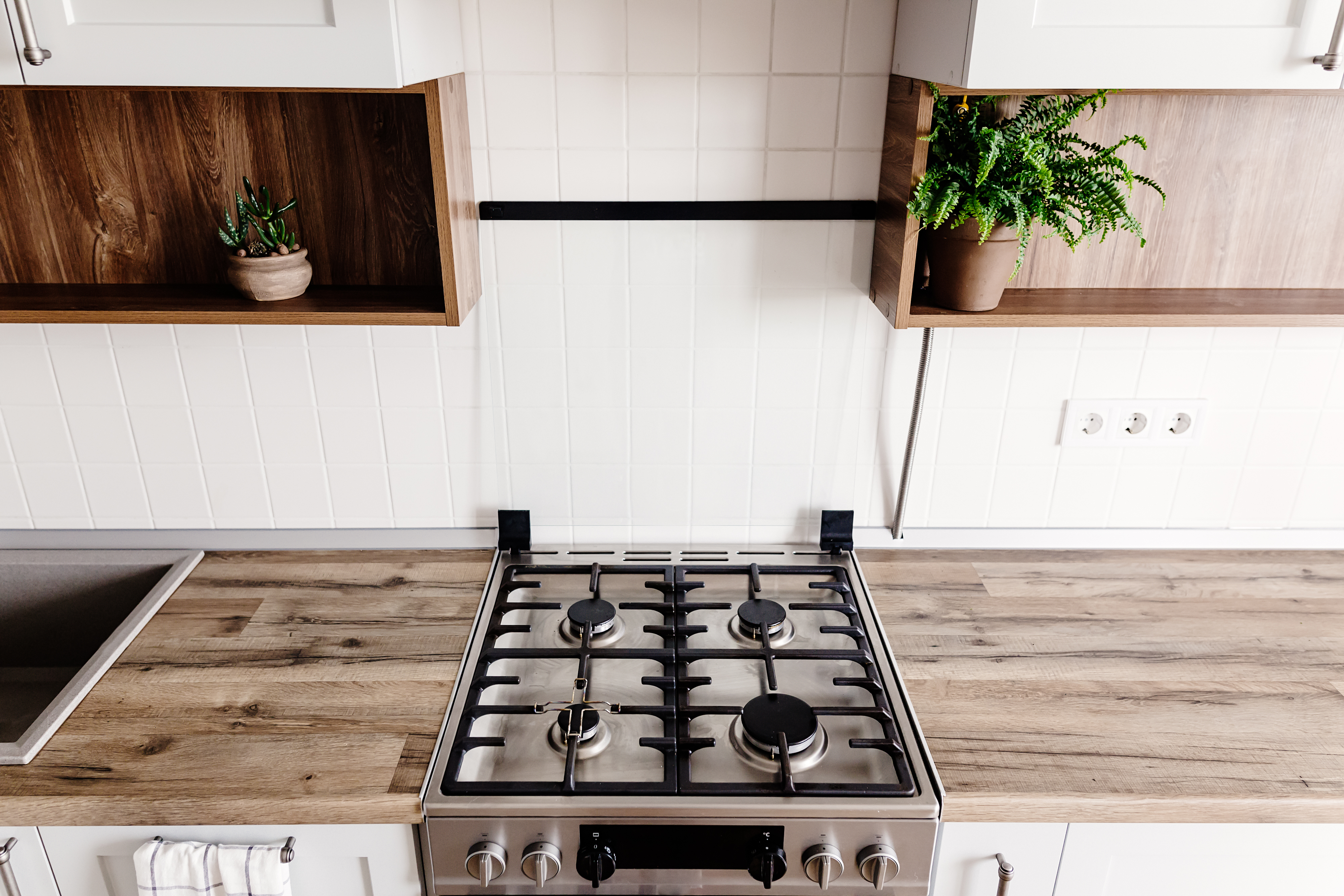 How To Paint Tiles with Revive Howto Guides Johnstone's Paint