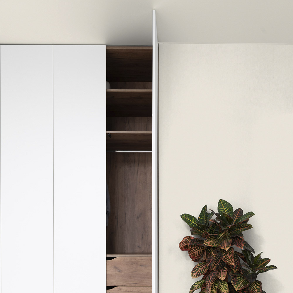 Bedroom walls painted with Johnstone's Madonna Lily