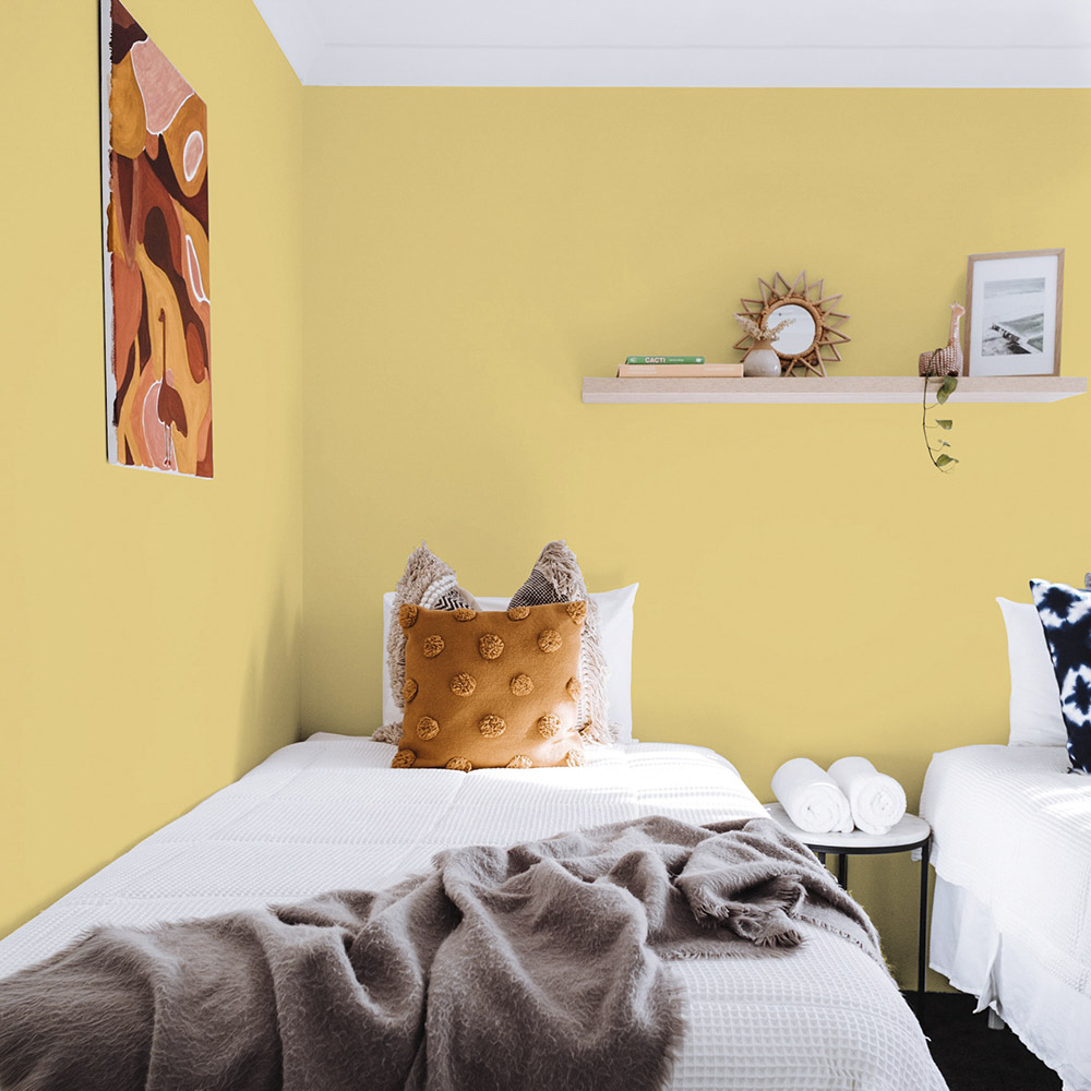 Twinkle Little Star yellow walls 