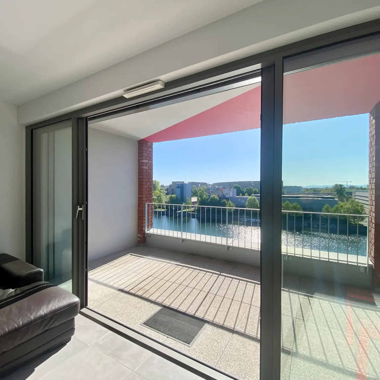 Strasbourg - 64 m² avec place de parking couverte