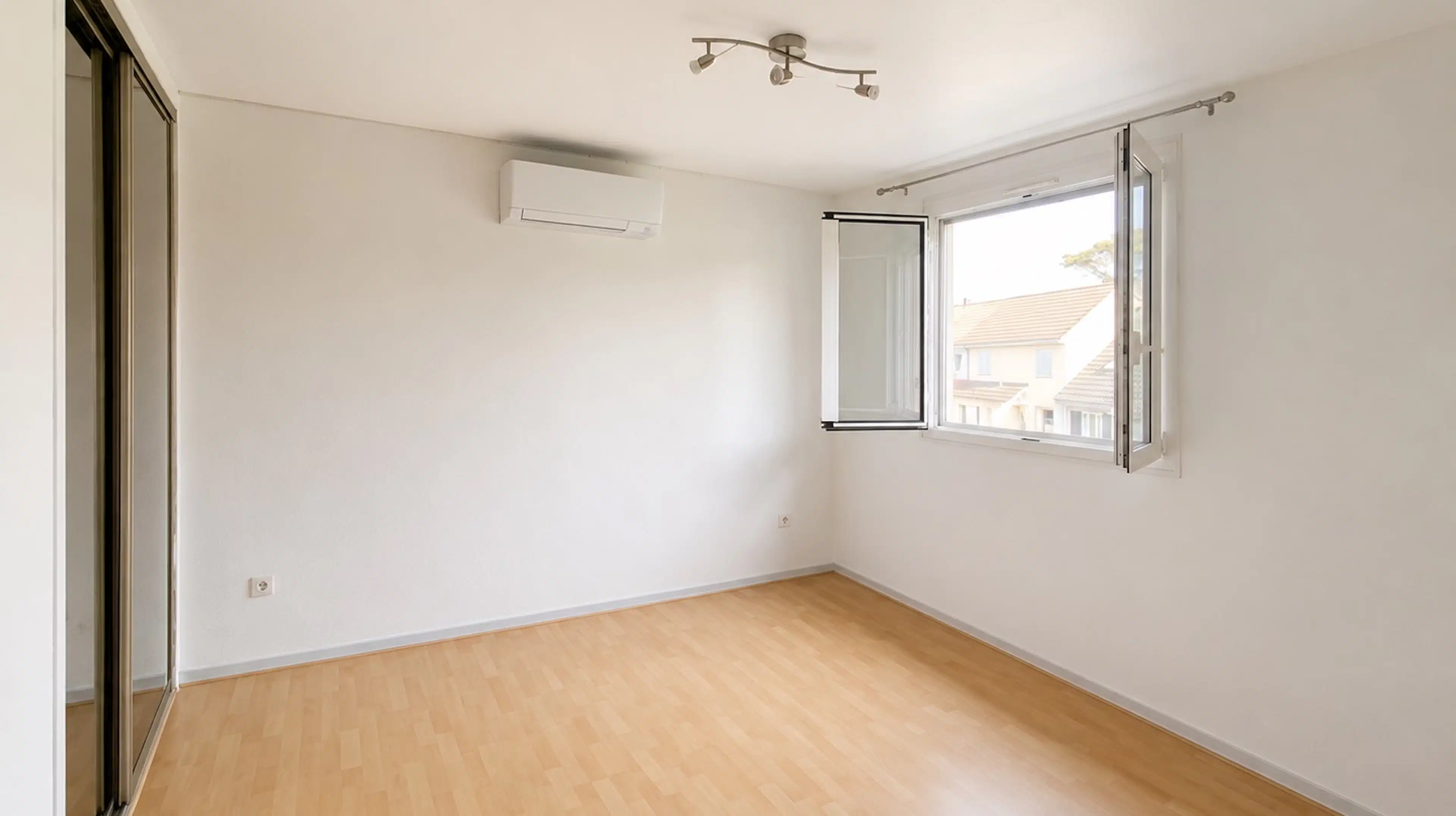 Plobsheim - Maison 105 m² au sol - 90 m² habitables - Terrain 362 m²
