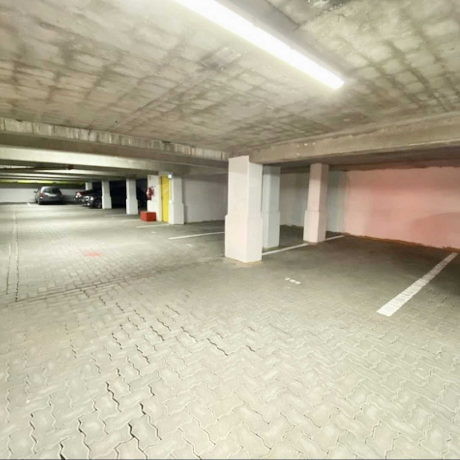 Krutenau - Parking 14m²
