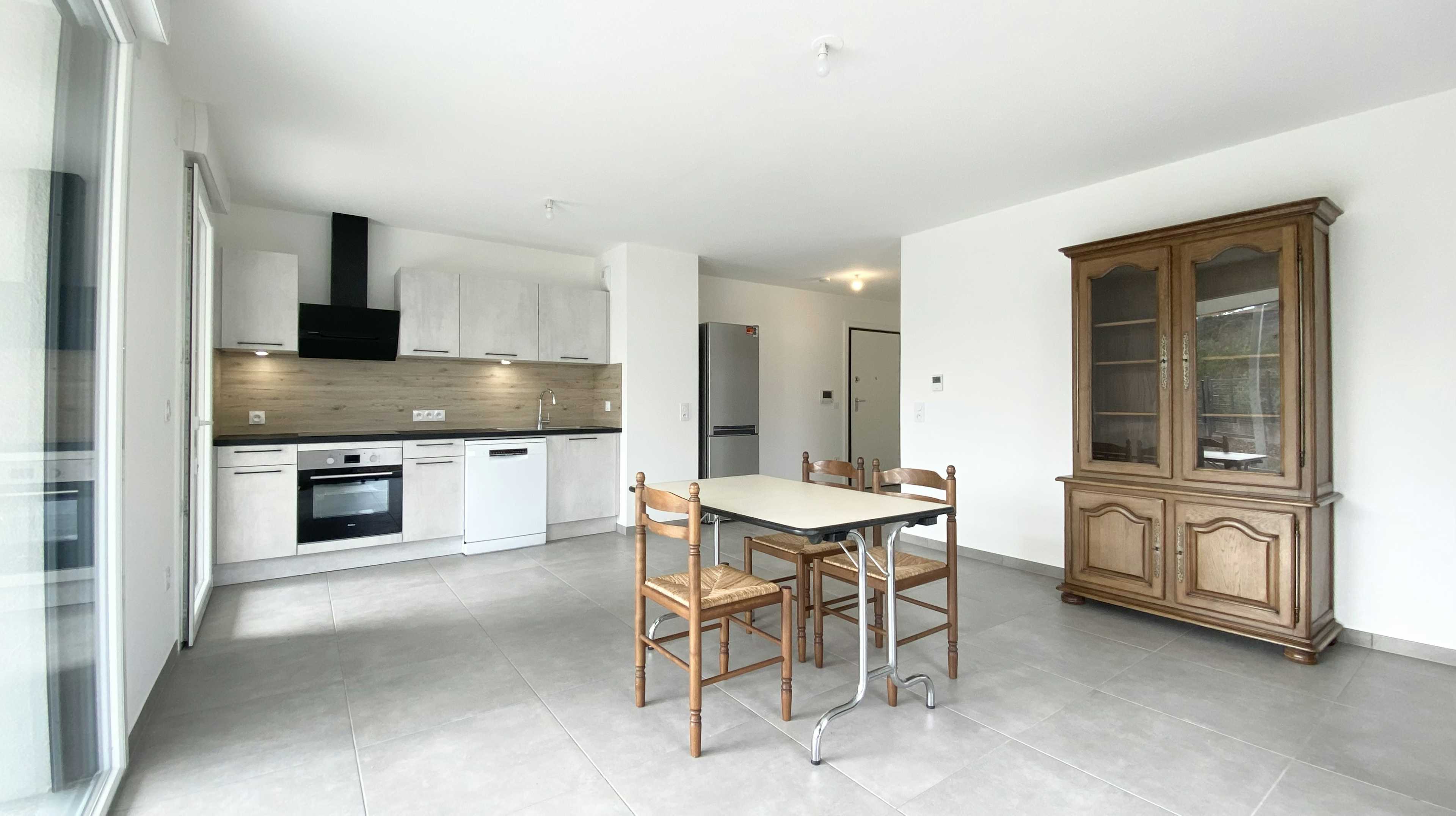 Ernolsheim-sur-bruche / Rez-de-jardin 52m² et espace vert 189m²