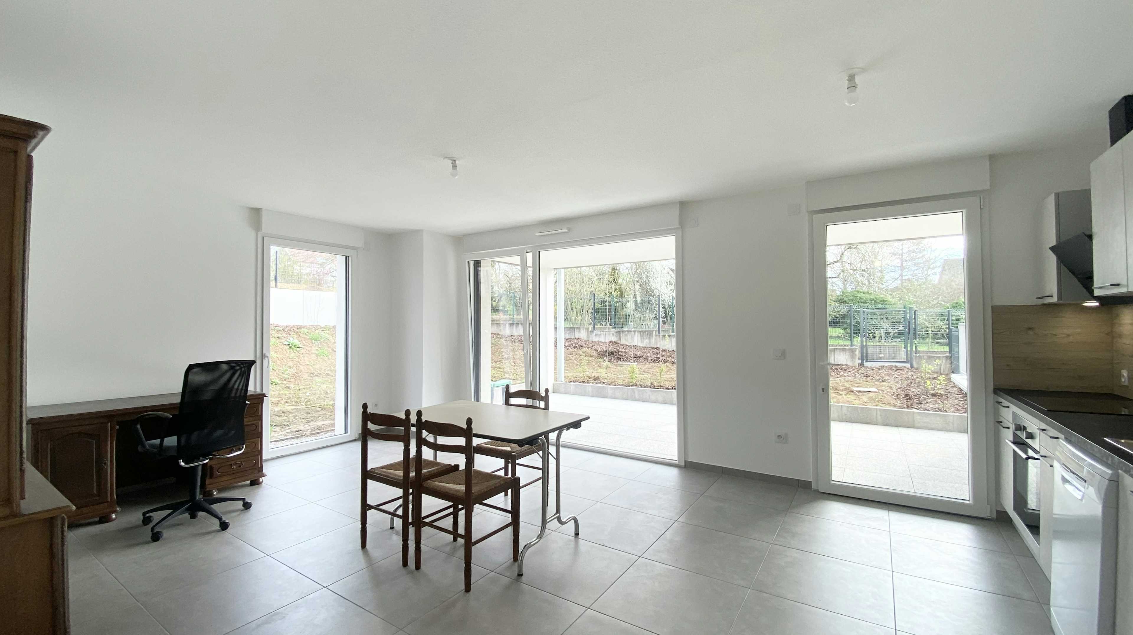 Ernolsheim-sur-bruche / Rez-de-jardin 52m² et espace vert 189m²