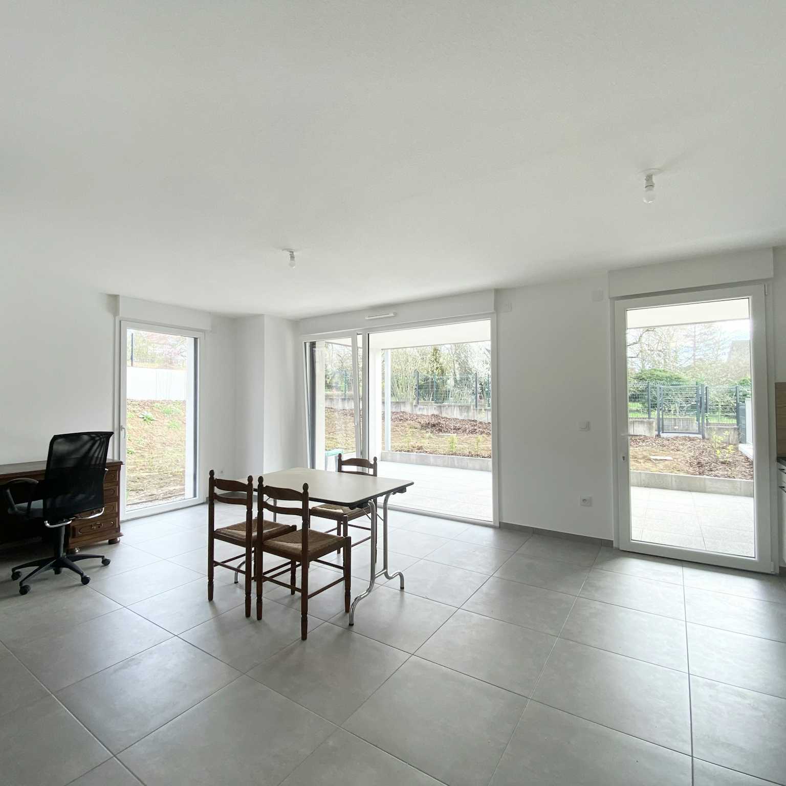 Ernolsheim-sur-bruche / Rez-de-jardin 52m² et espace vert 189m²