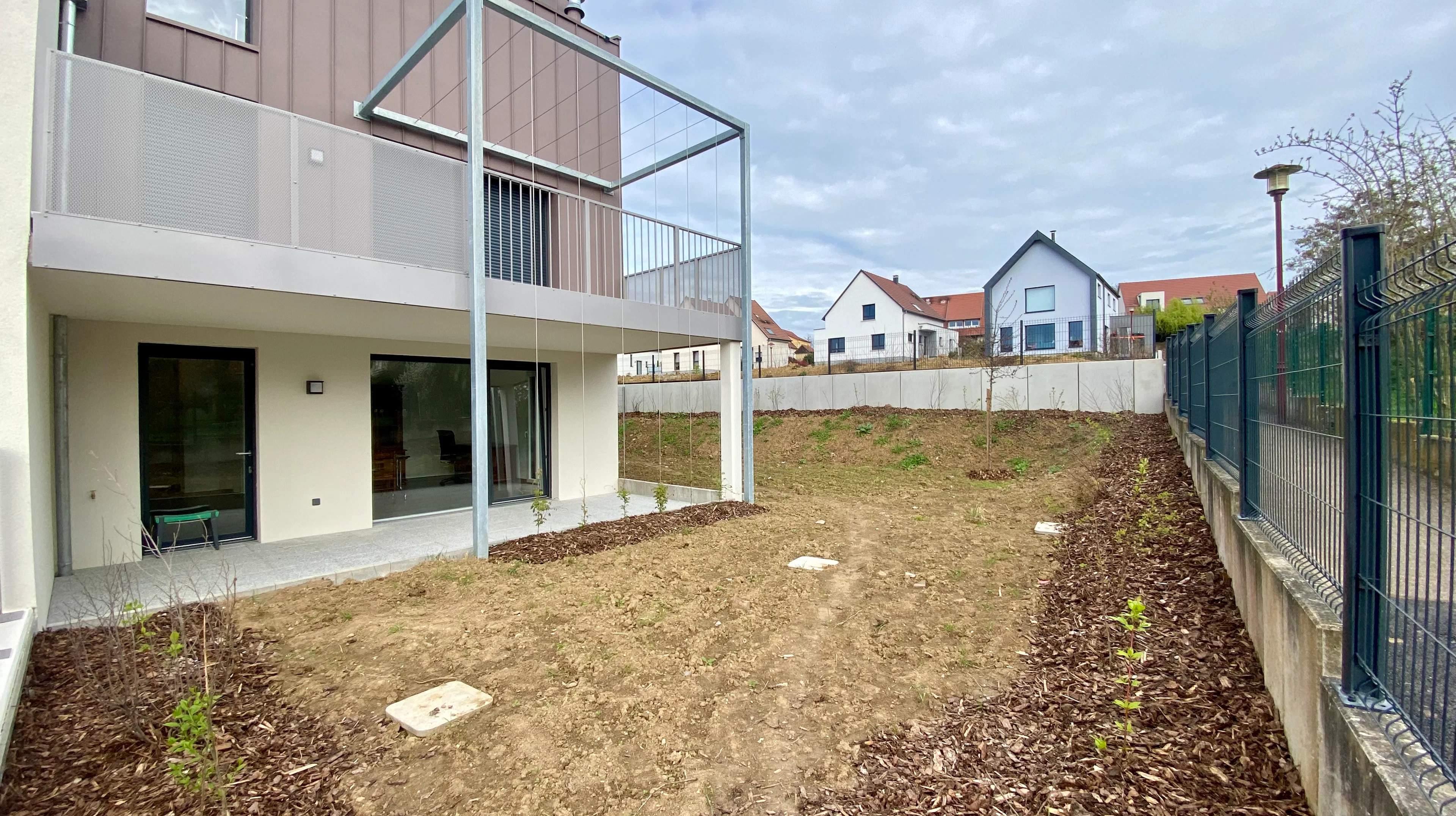 Ernolsheim-sur-bruche / Rez-de-jardin 52m² et espace vert 189m²