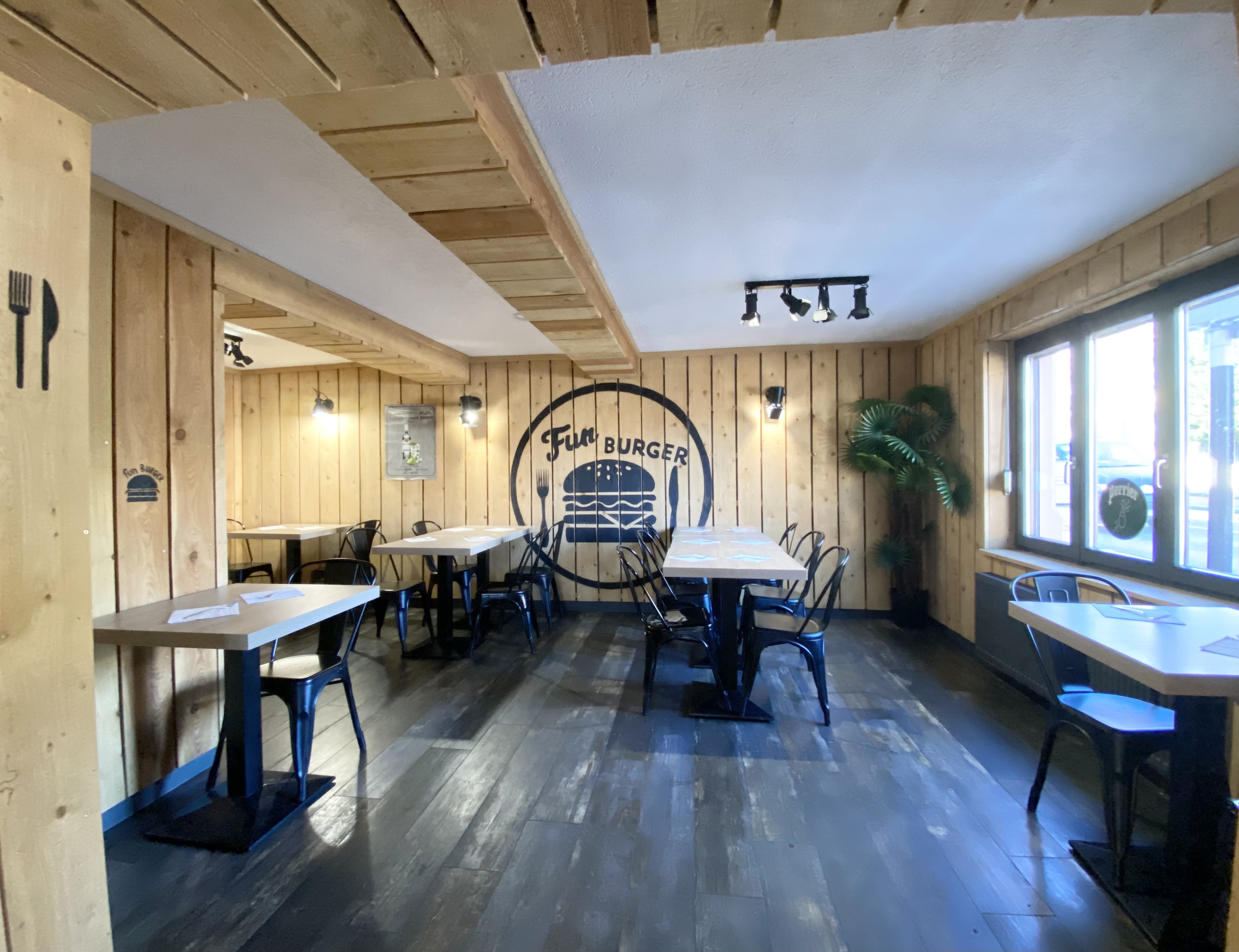 Benfeld - Fonds de commerce 141m² - Terrasse 45m²