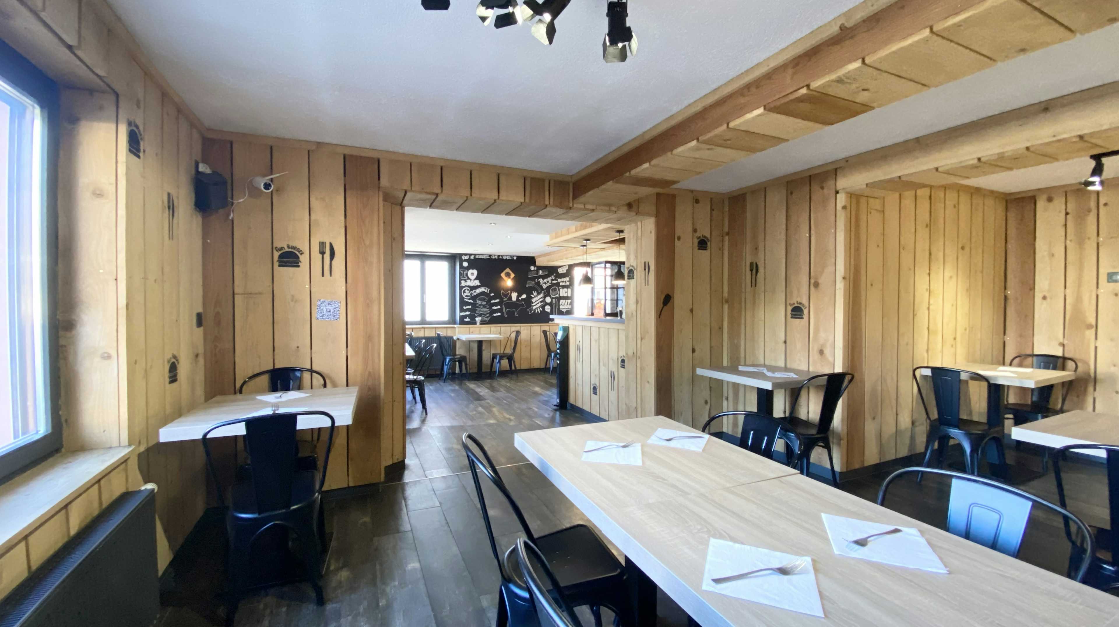 Benfeld - Fonds de commerce 141m² - Terrasse 45m²