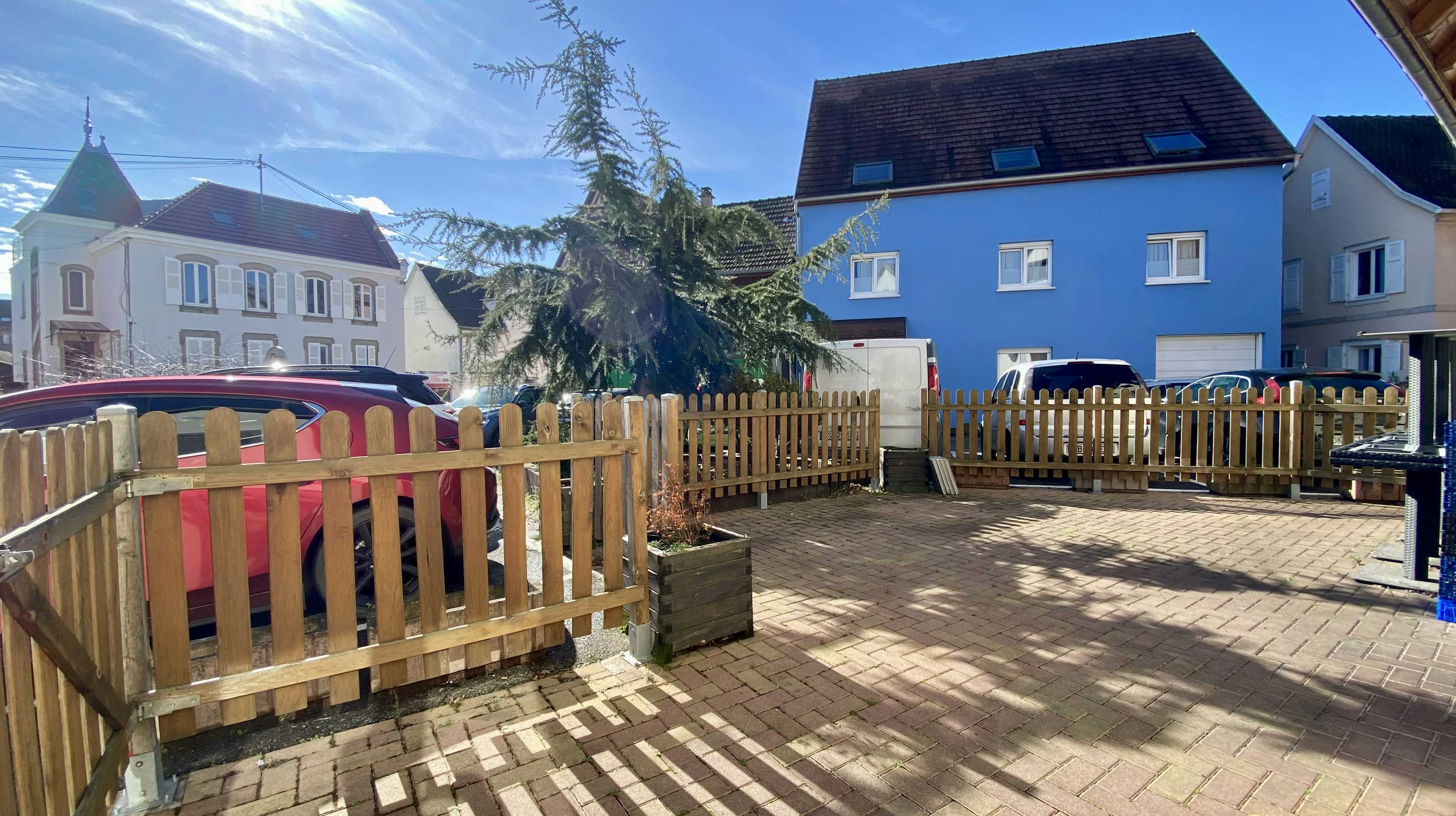 Benfeld - Fonds de commerce 141m² - Terrasse 45m²