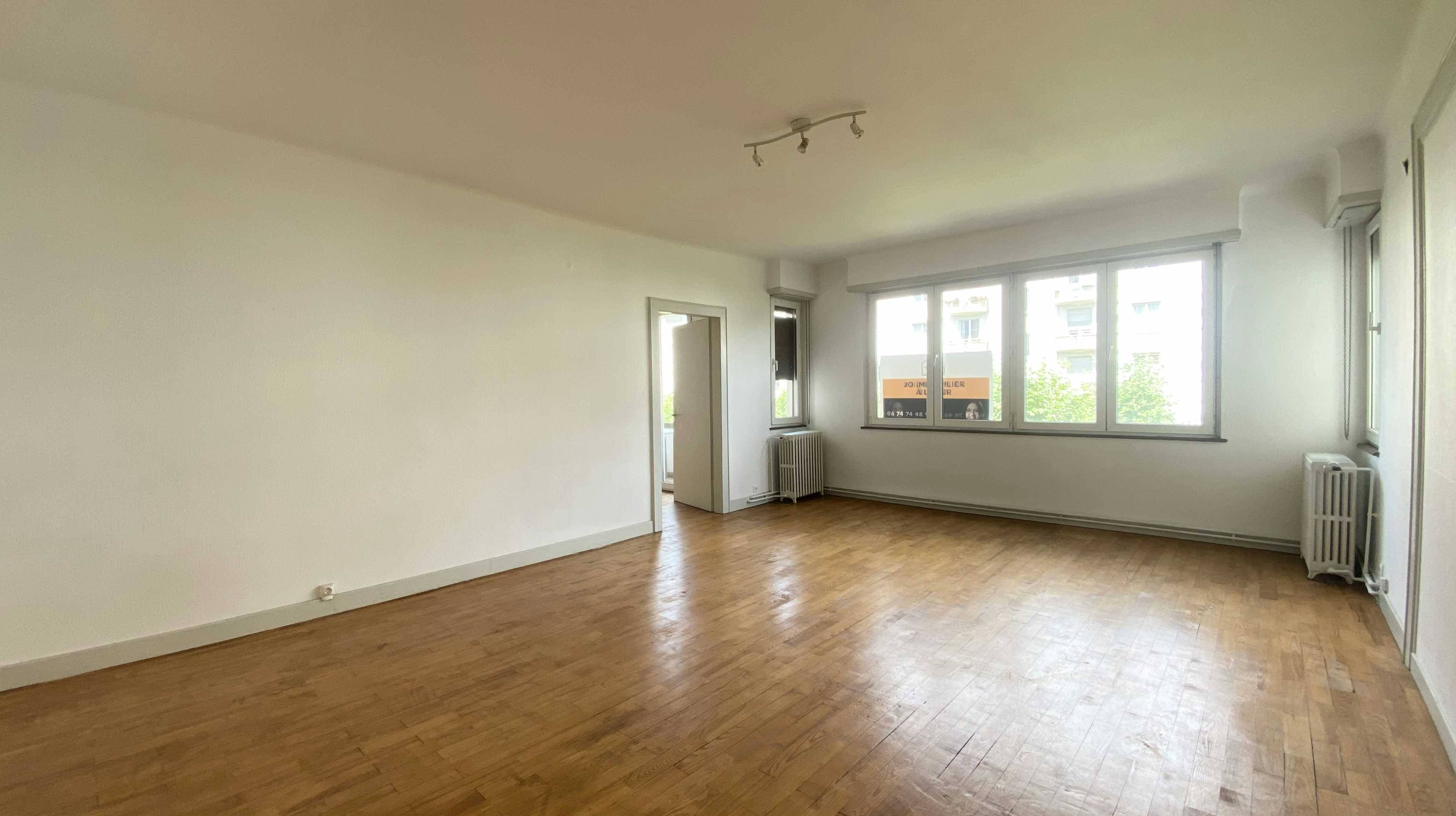 Strasbourg - Appartement 135m² - 2 Balcons - Cave