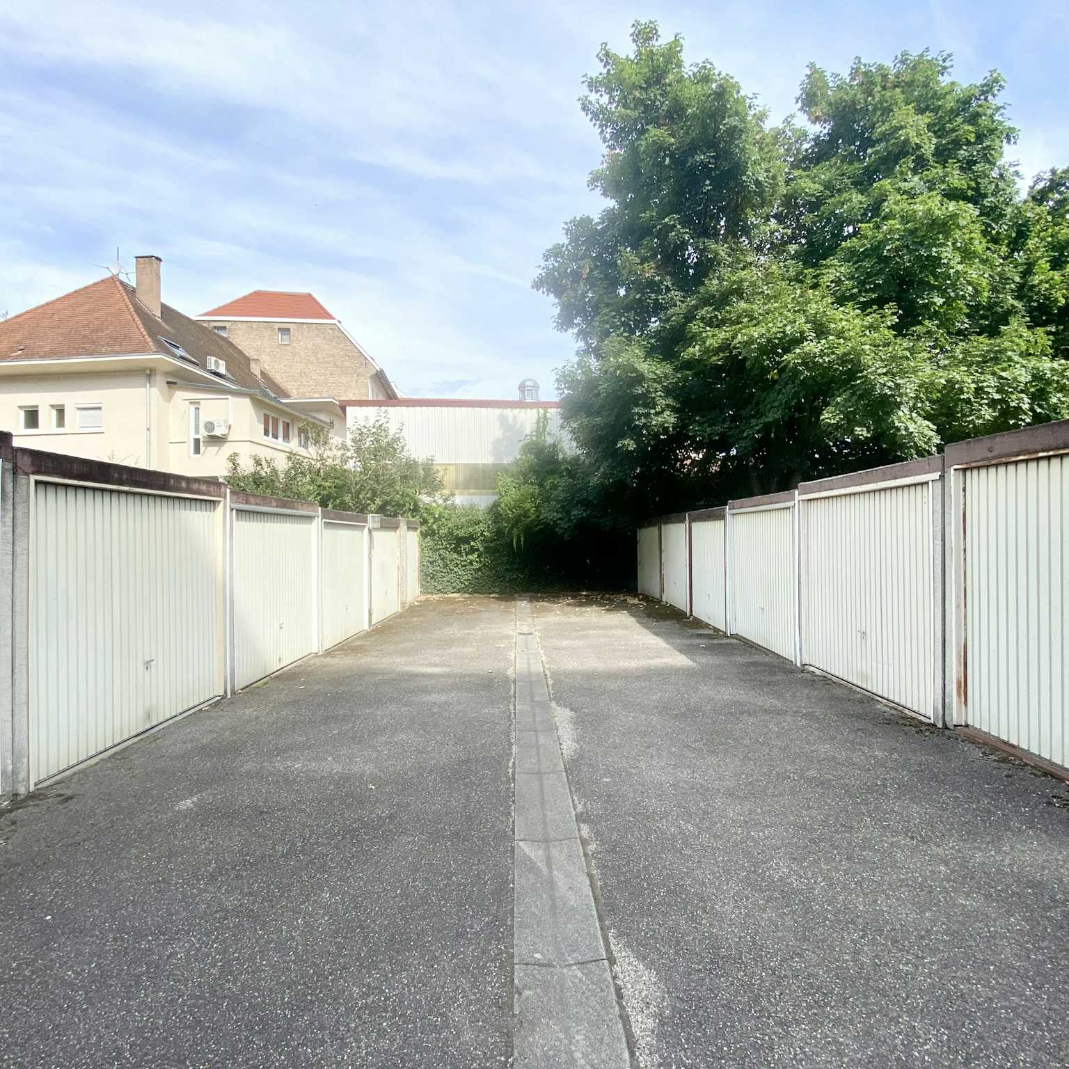 Robertsau - Box fermé 13m²