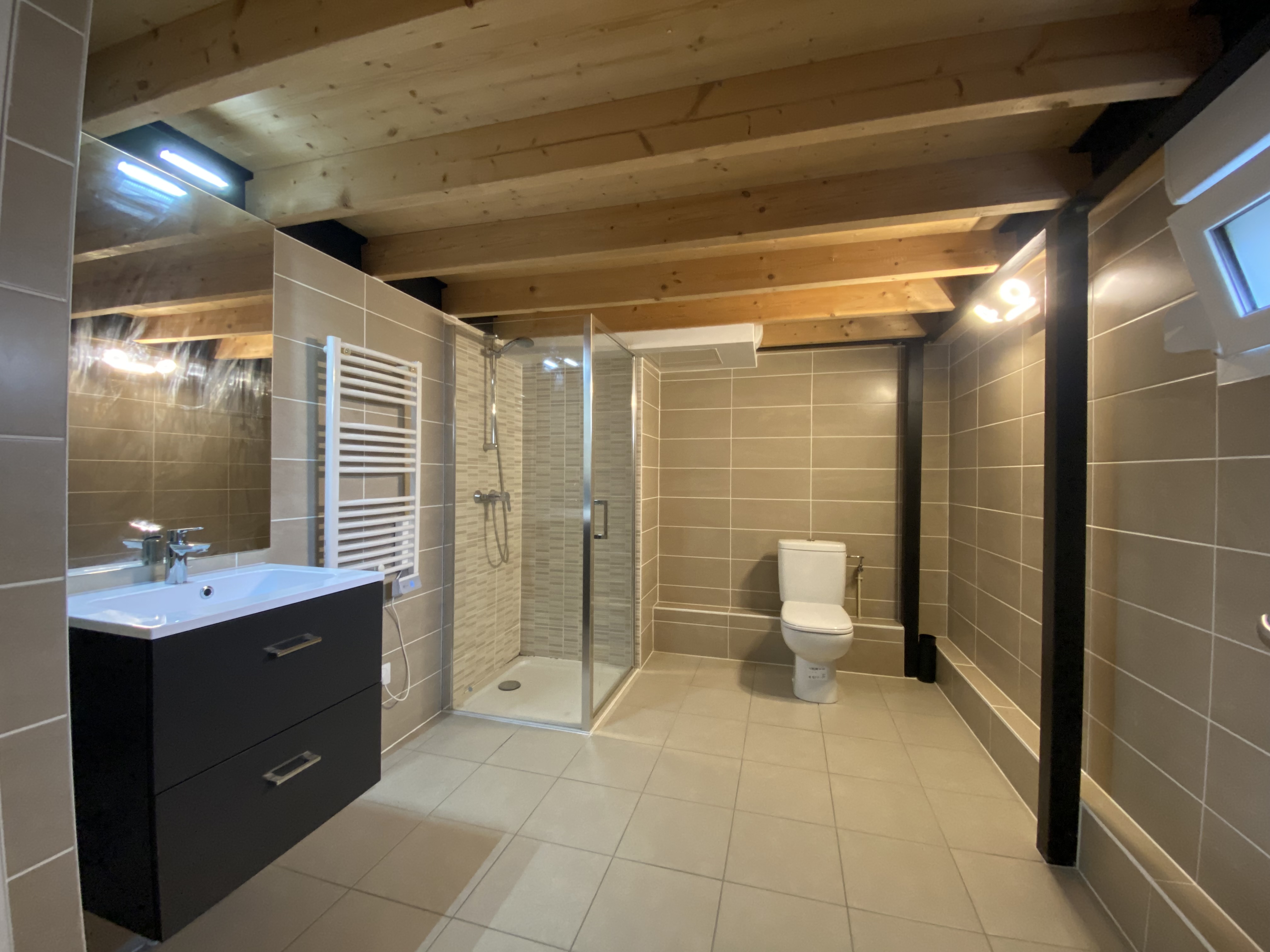 Strasbourg Neudorf - Esprit loft 70 m² au sol 50 m² habitables avec option garage