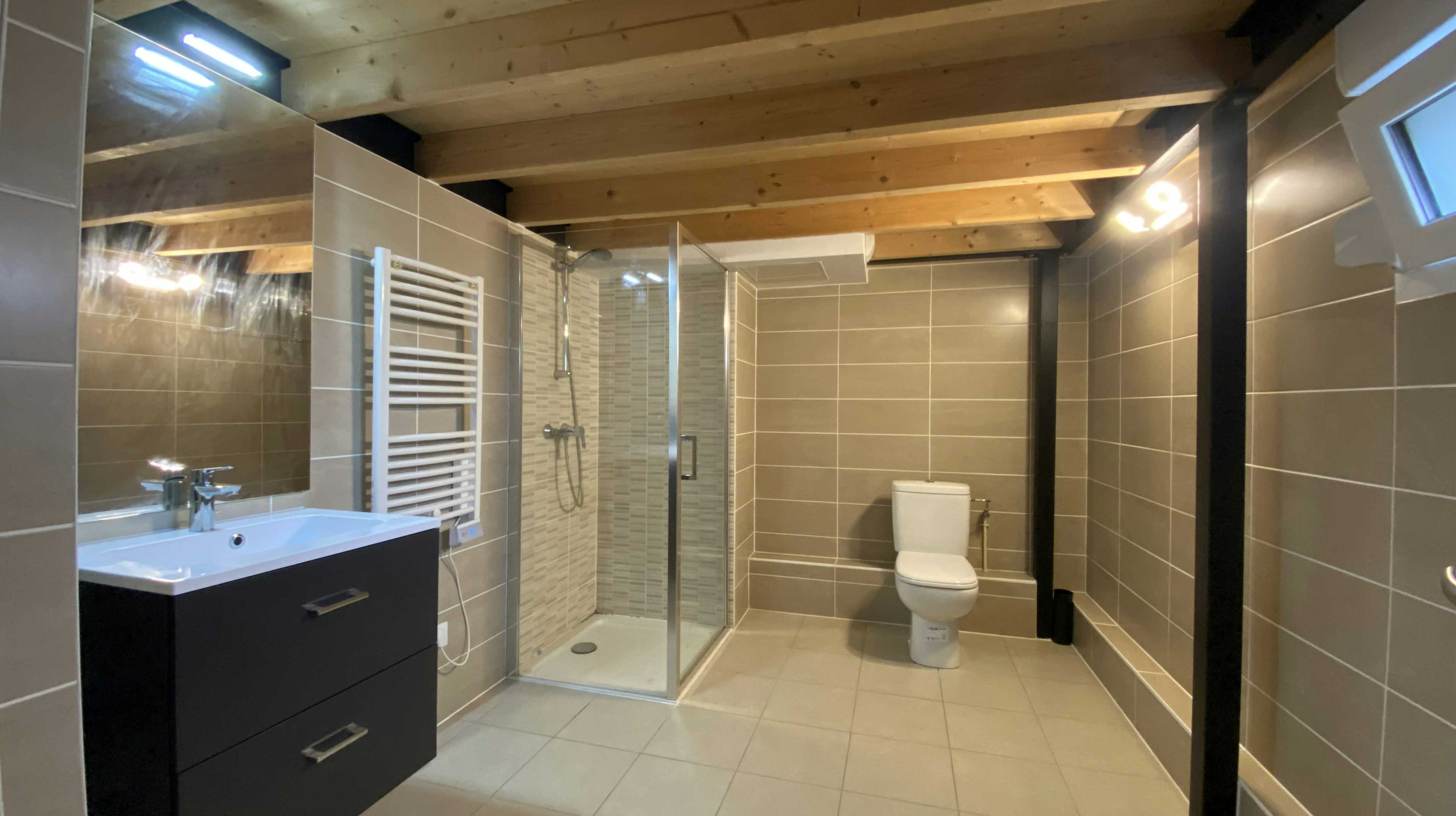 Strasbourg Neudorf - Esprit loft 70 m² au sol 50 m² habitables avec option garage