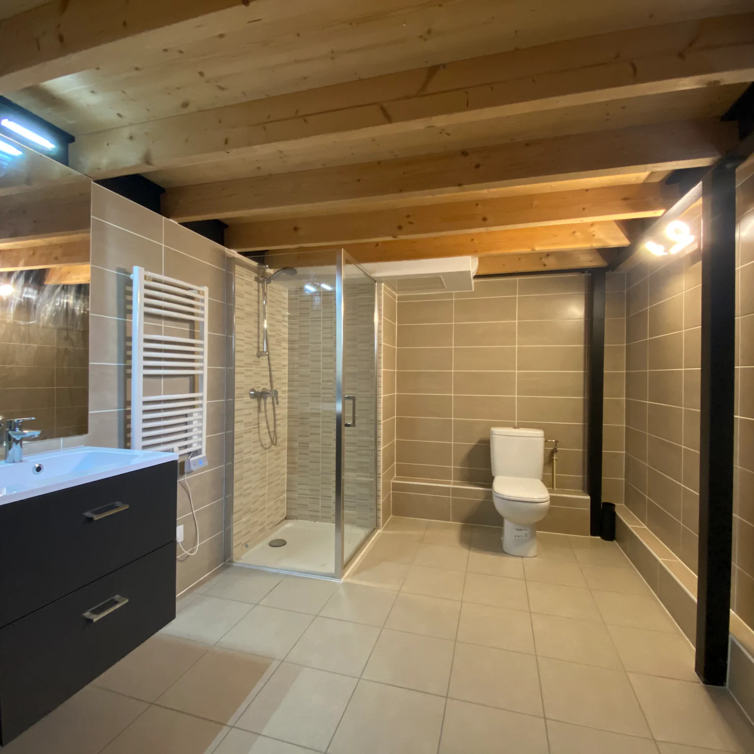 Strasbourg Neudorf - Esprit loft 70 m² au sol 50 m² habitables