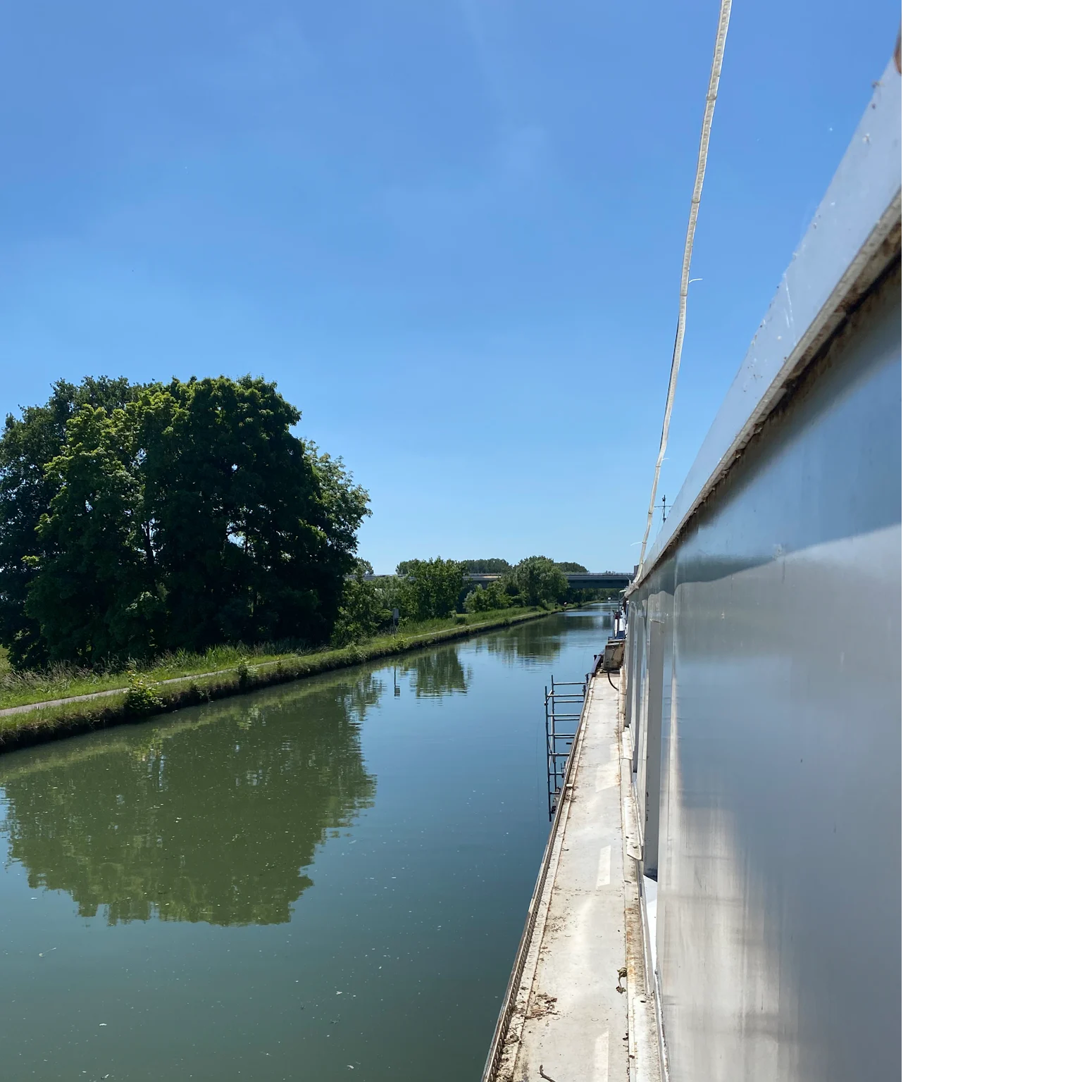 Eckwersheim - Péniche d'habitation 134 m² avec 2 places de parking