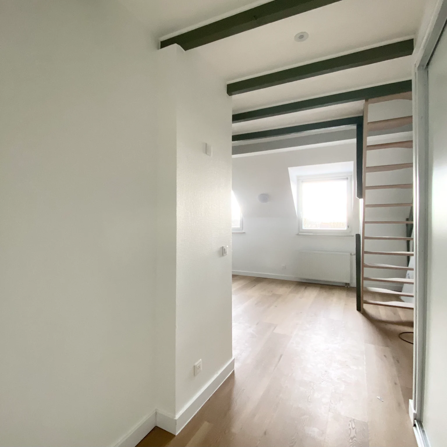 Fegersheim - Studio meublé esprit loft 40 m² au sol 29 m² habitables