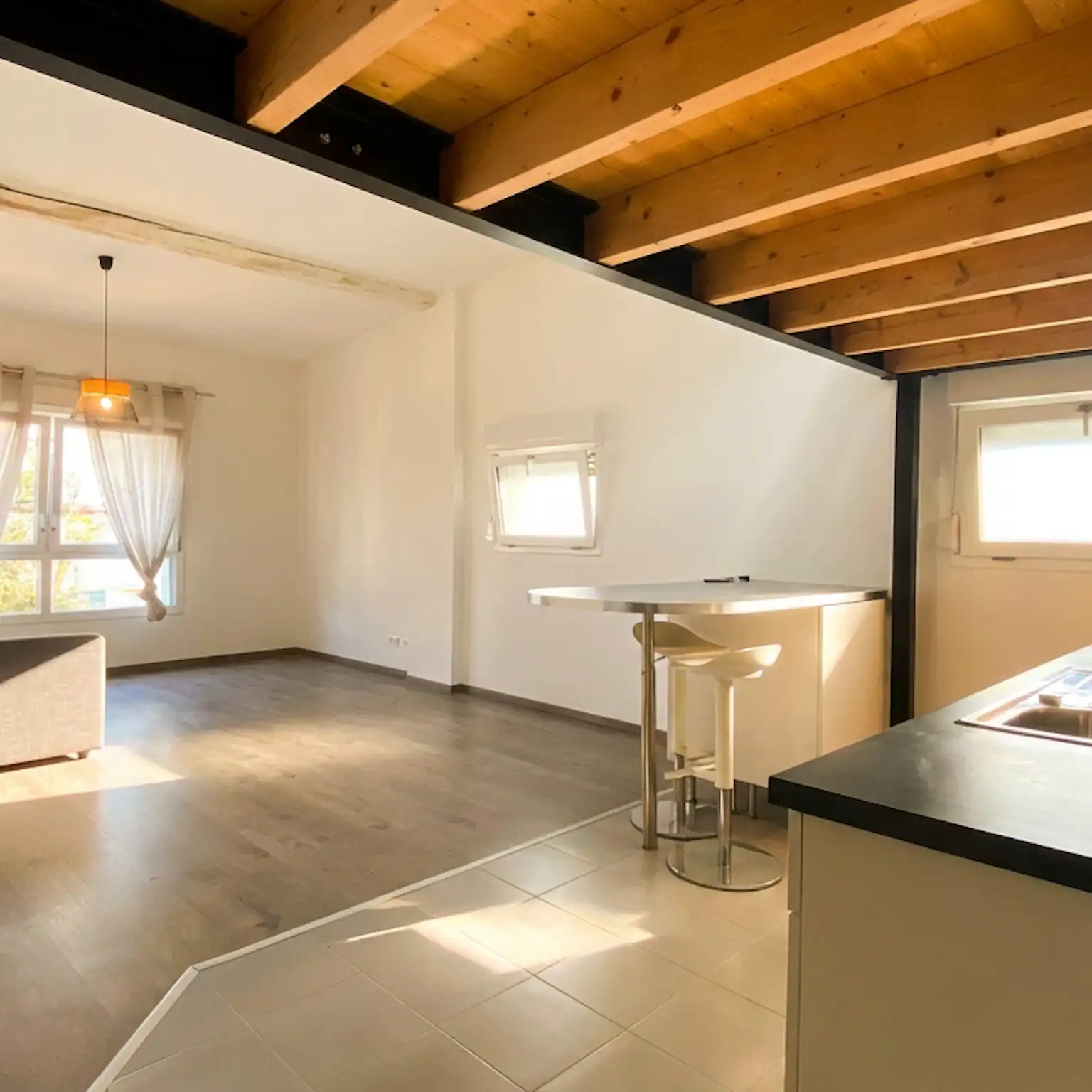 Strasbourg Neudorf - Esprit loft 70 m² au sol 50 m² habitables