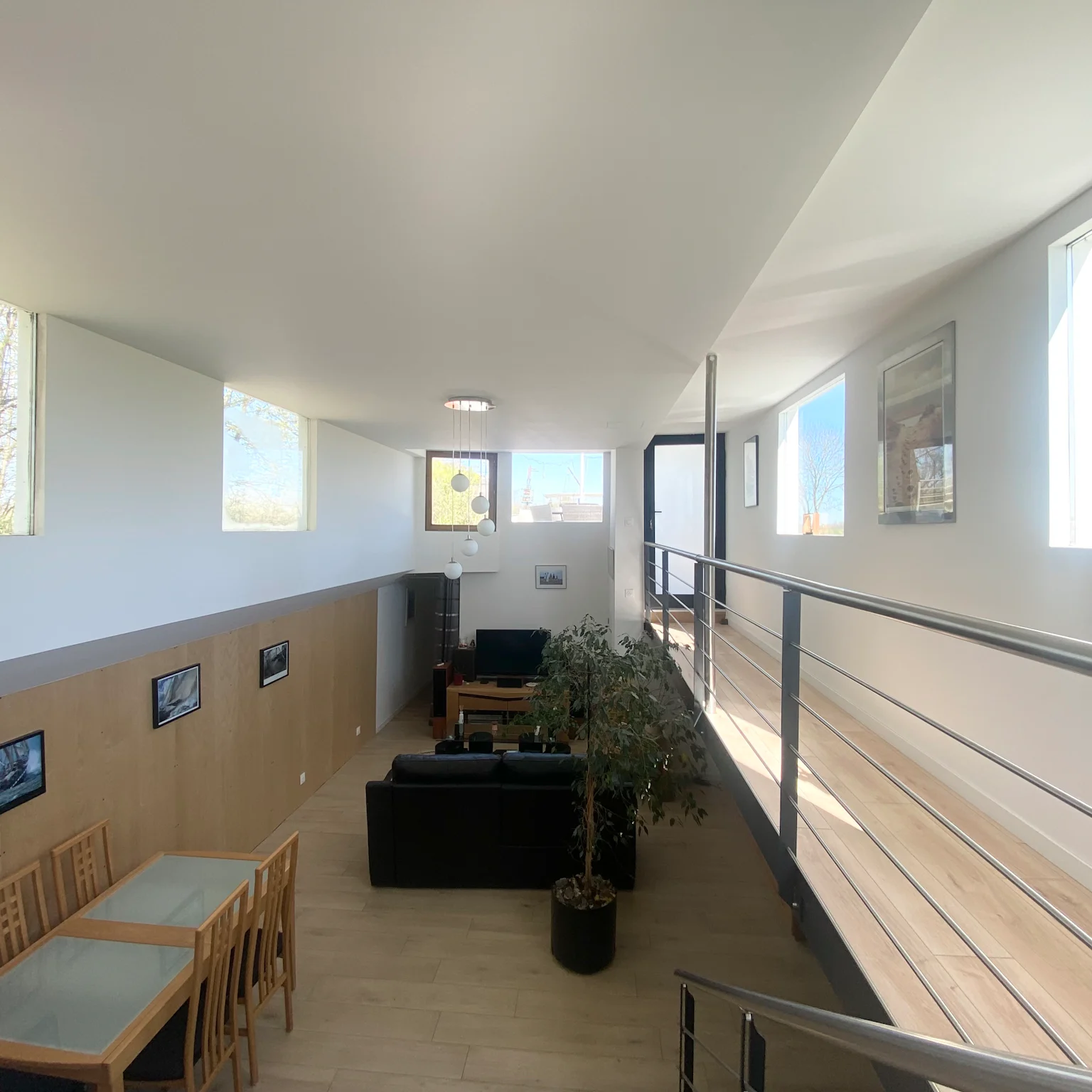 Eckwersheim - Péniche d'habitation 134 m² avec 2 places de parking
