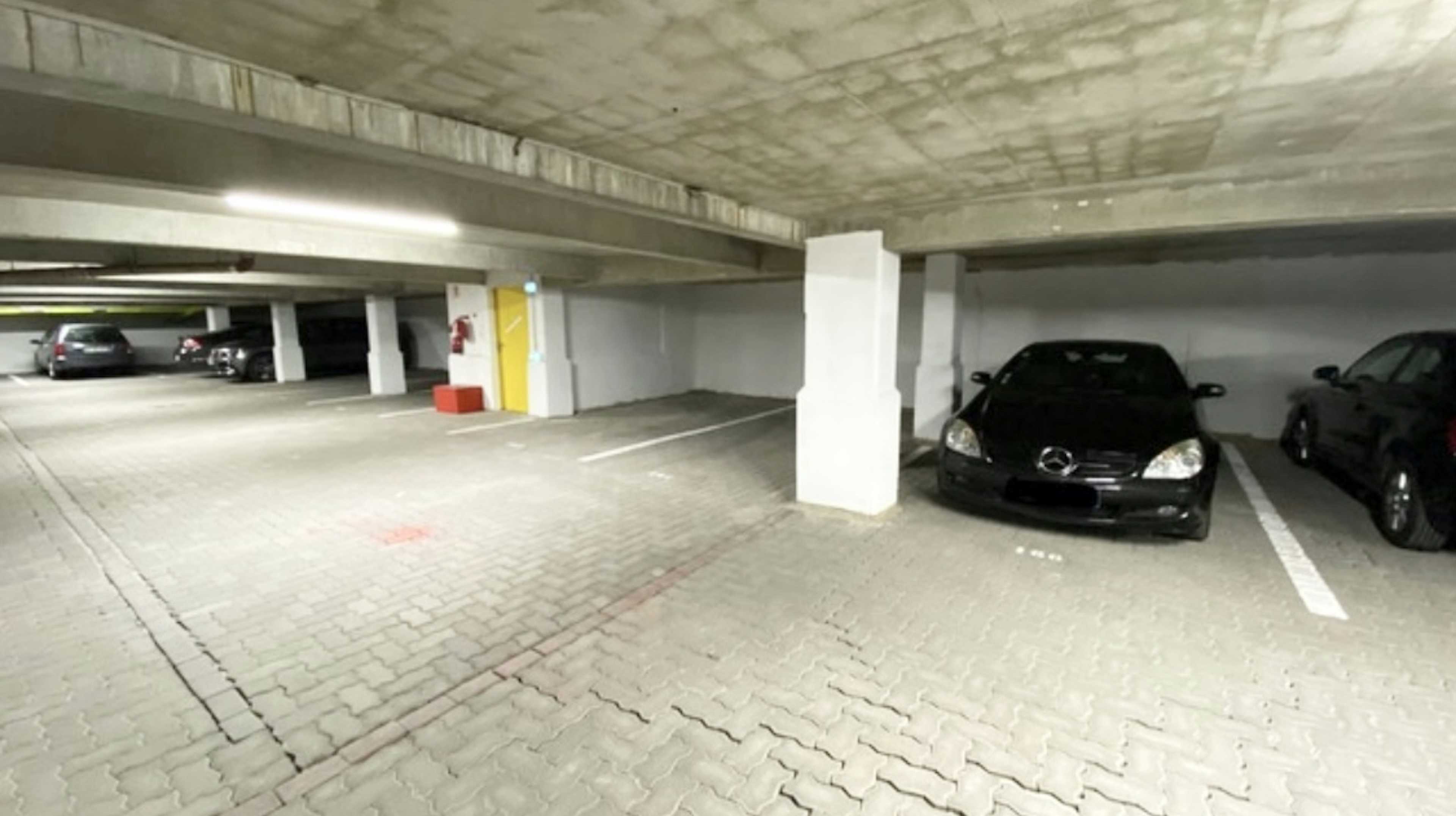 Krutenau - Parking 14m²