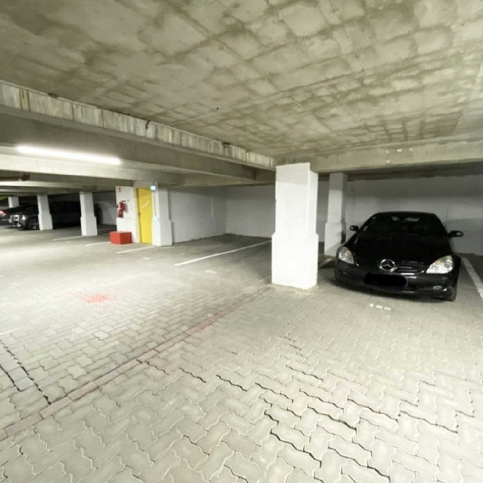 Krutenau - Parking 14m²