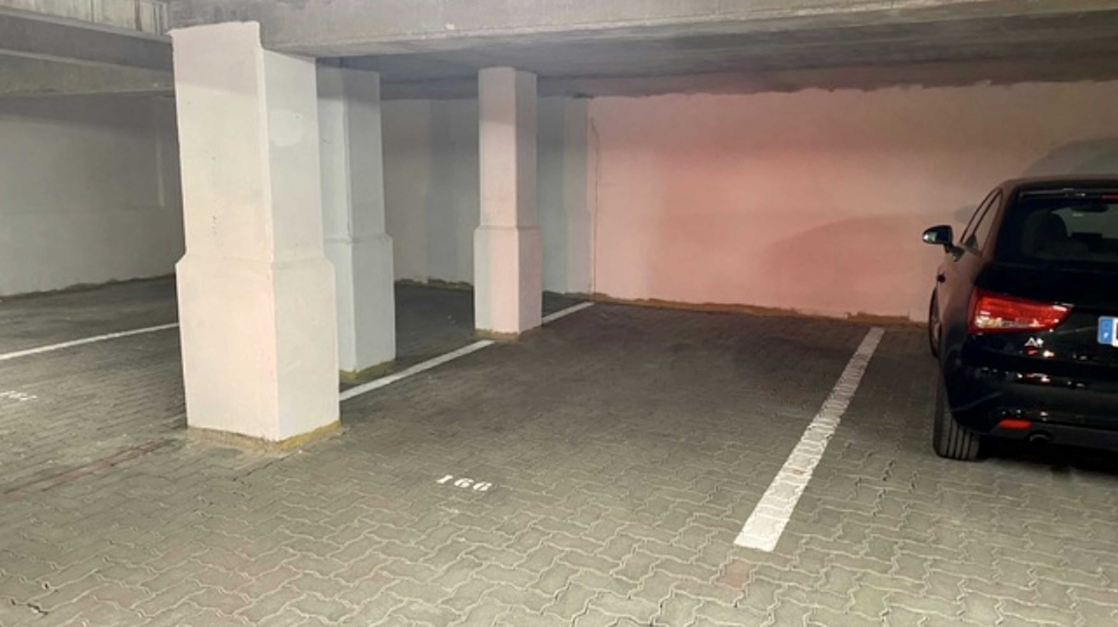 Krutenau - Parking 14m²