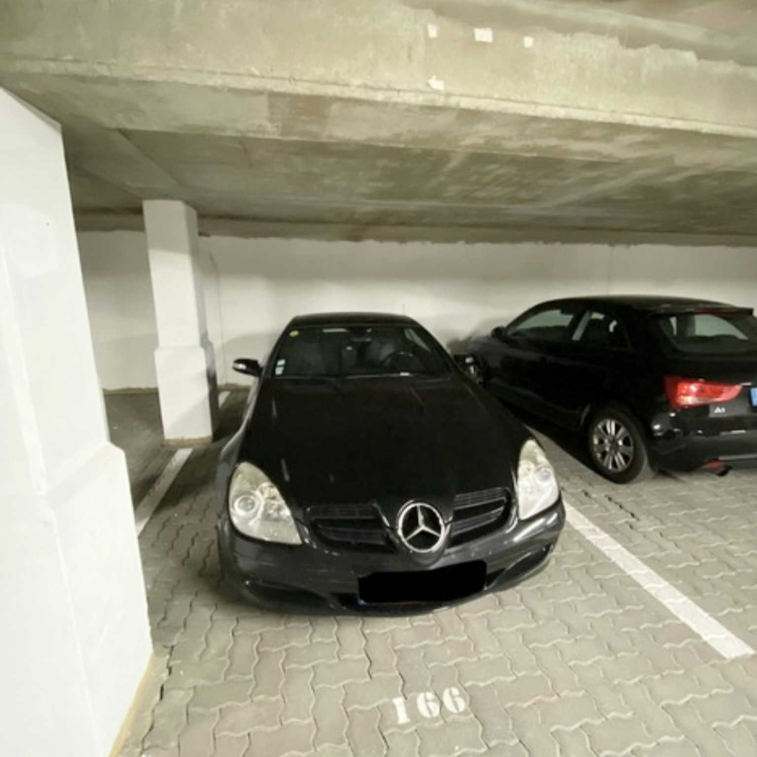 Krutenau - Parking 14m²