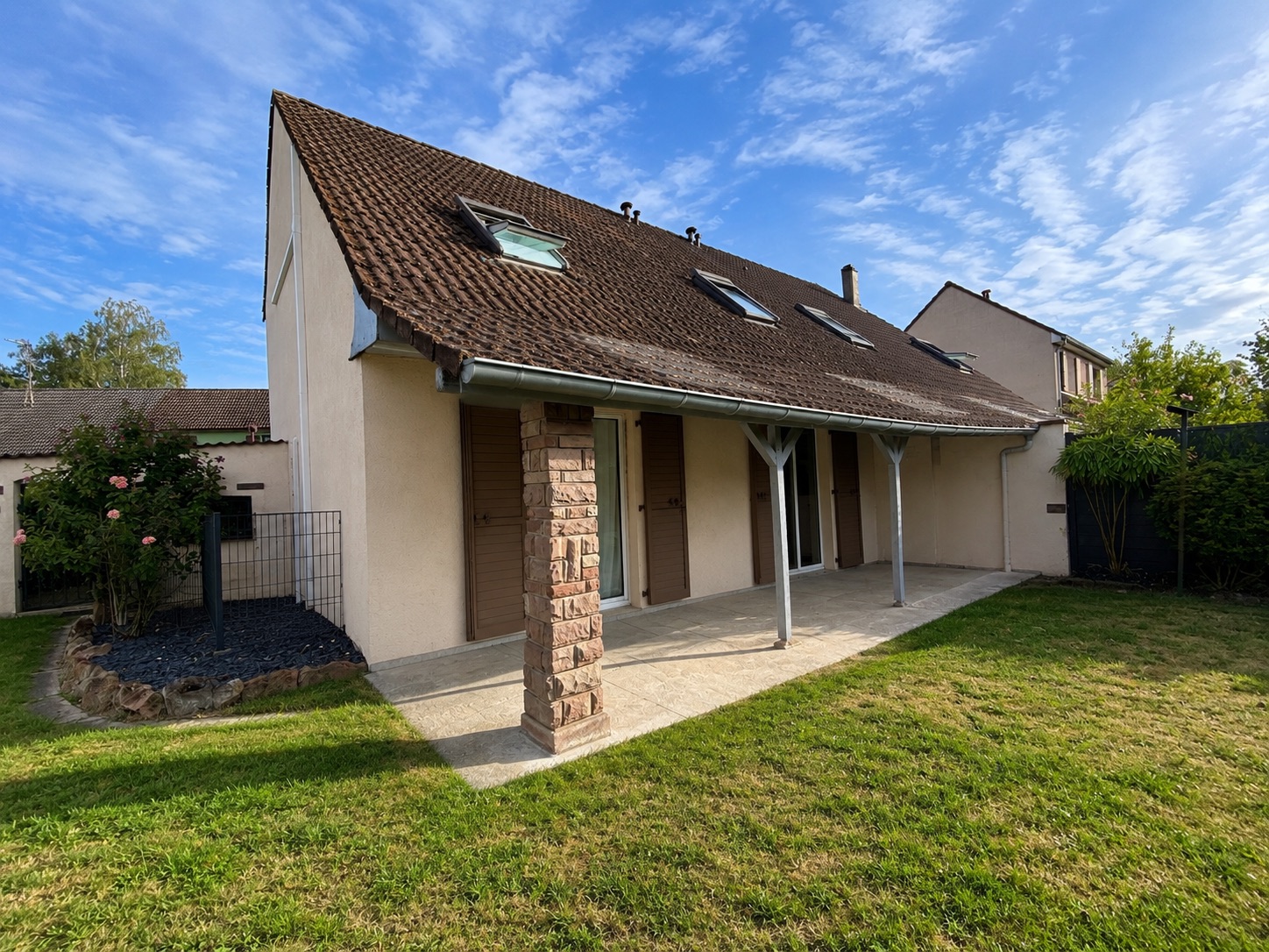 Plobsheim - Maison 105 m² au sol - 90 m² habitables - Terrain 362 m²