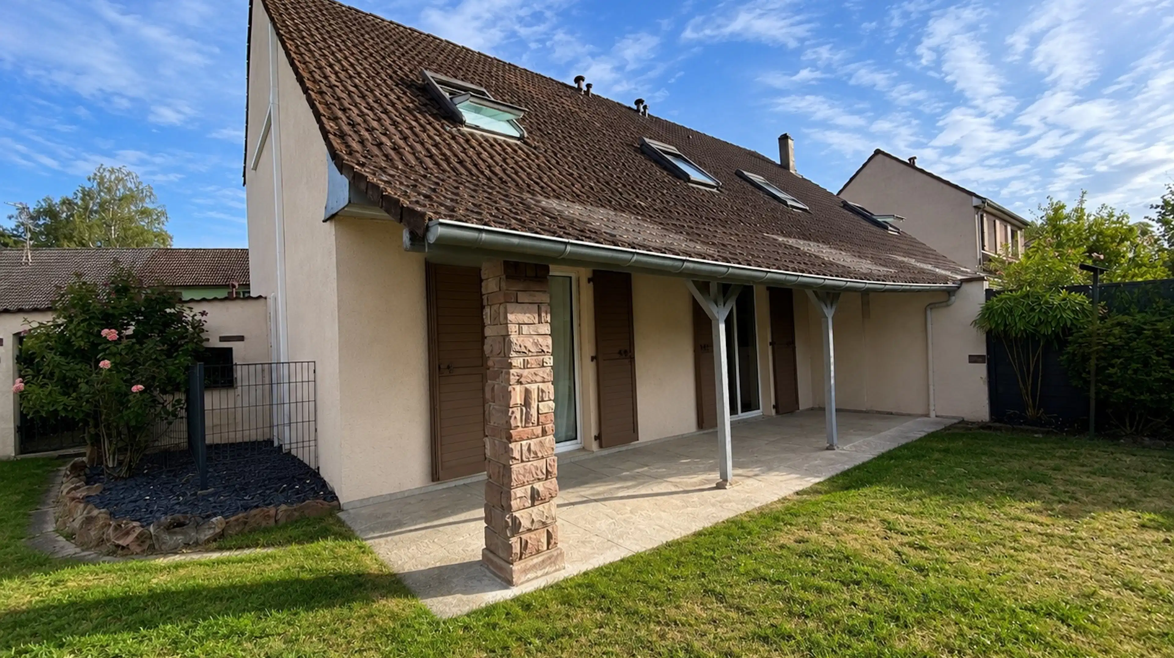 Plobsheim - Maison 105 m² au sol - 90 m² habitables - Terrain 362 m²