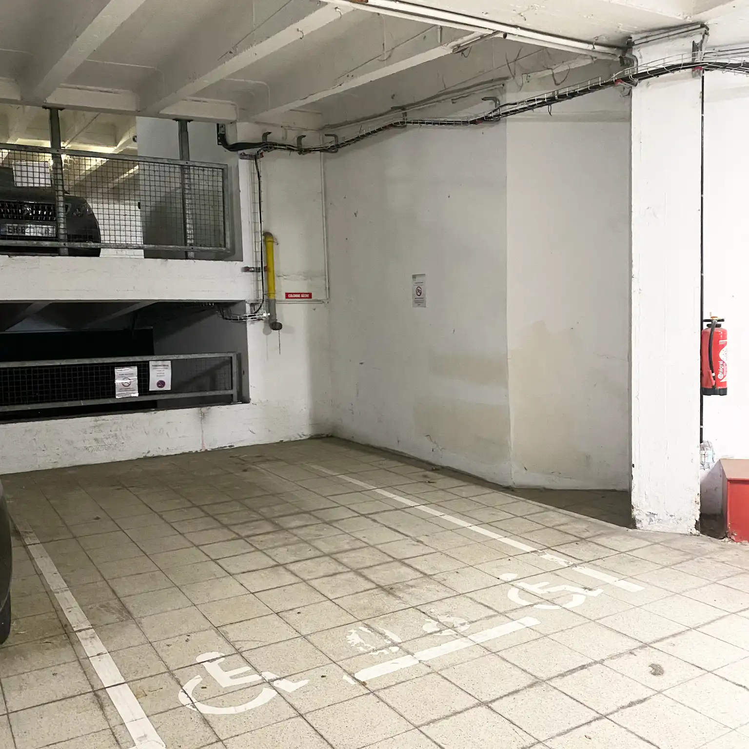 Strasbourg - place de parking couverte 17 m²