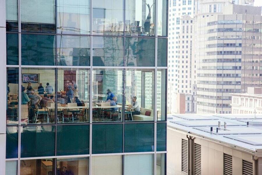 EURL : Différences entre Personne Physique et Personne Morale