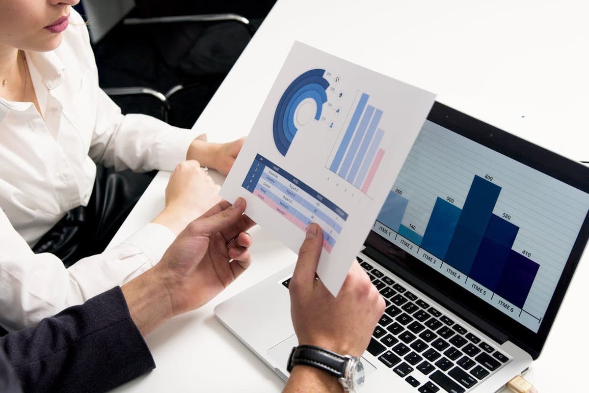 Devenir traffic manager freelance